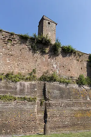 Festungsmauer vom Château du Lichtenberg