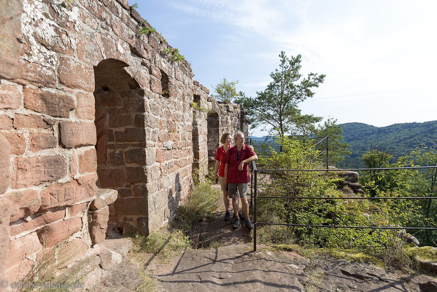 Auf der Burgruine Lützelhardt