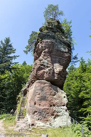 Fels der Burg Blumenstein