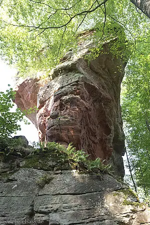 Sandsteinfels der Burgruine Hohenfels